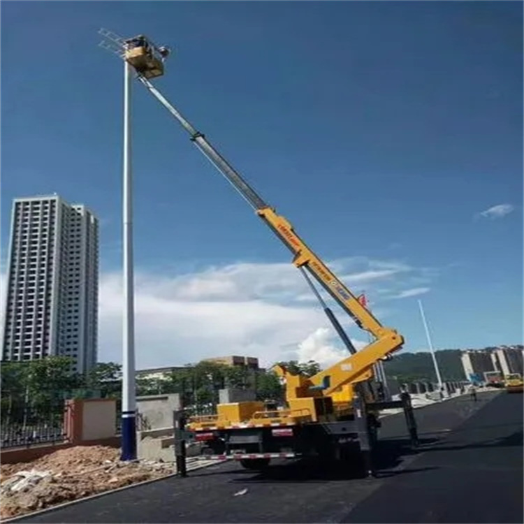 邱县维修路灯的曲臂升降车出租